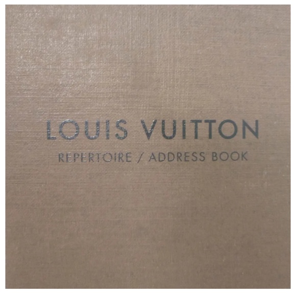 LOUIS VUITTON Repertoire/Address Book